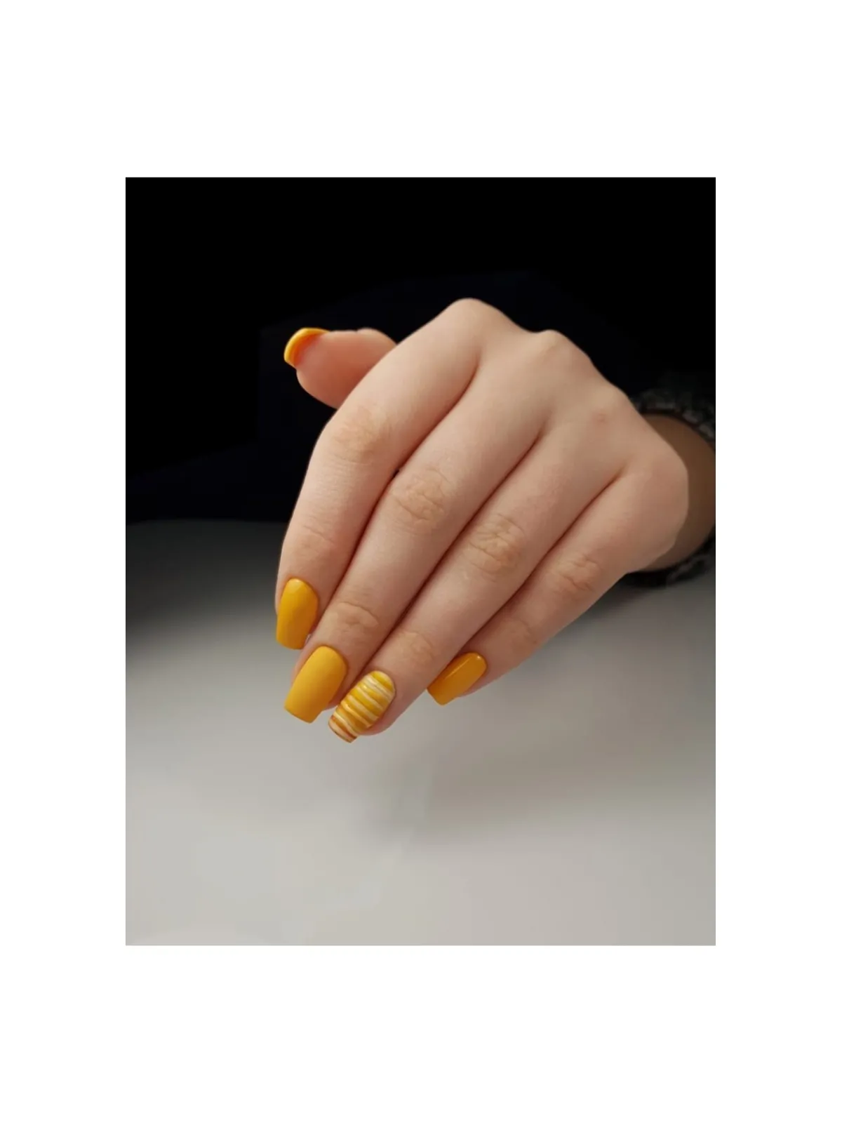 VERNIS SEMI-PERMANENT P2084 | Purple Professional Outlet