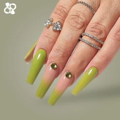 VERNIS SEMI-PERMANENT P2200 - FAMOUS collection | Purple Professional Outlet